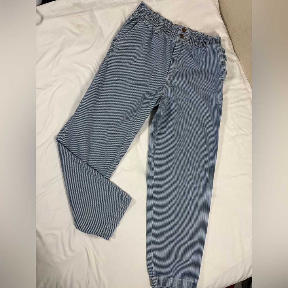 Universal Thread Blue  High Rise Jeans - Picture 3 of 9
